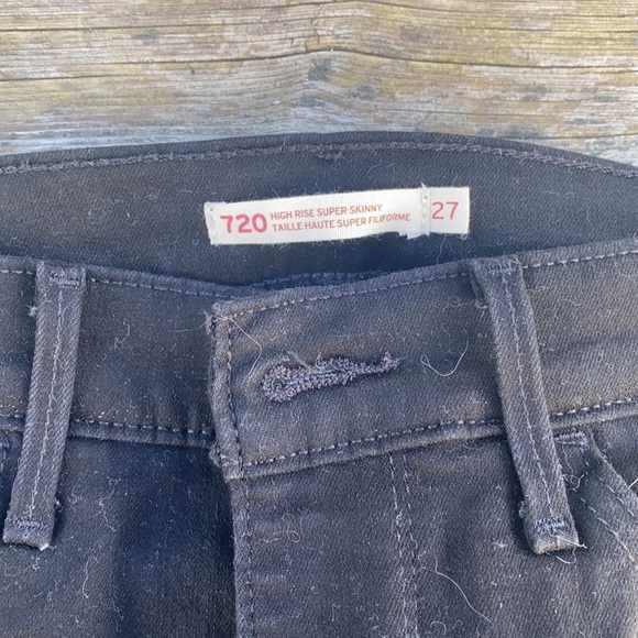 720 Levis High Rise Super Skinny - Picture 2 of 2